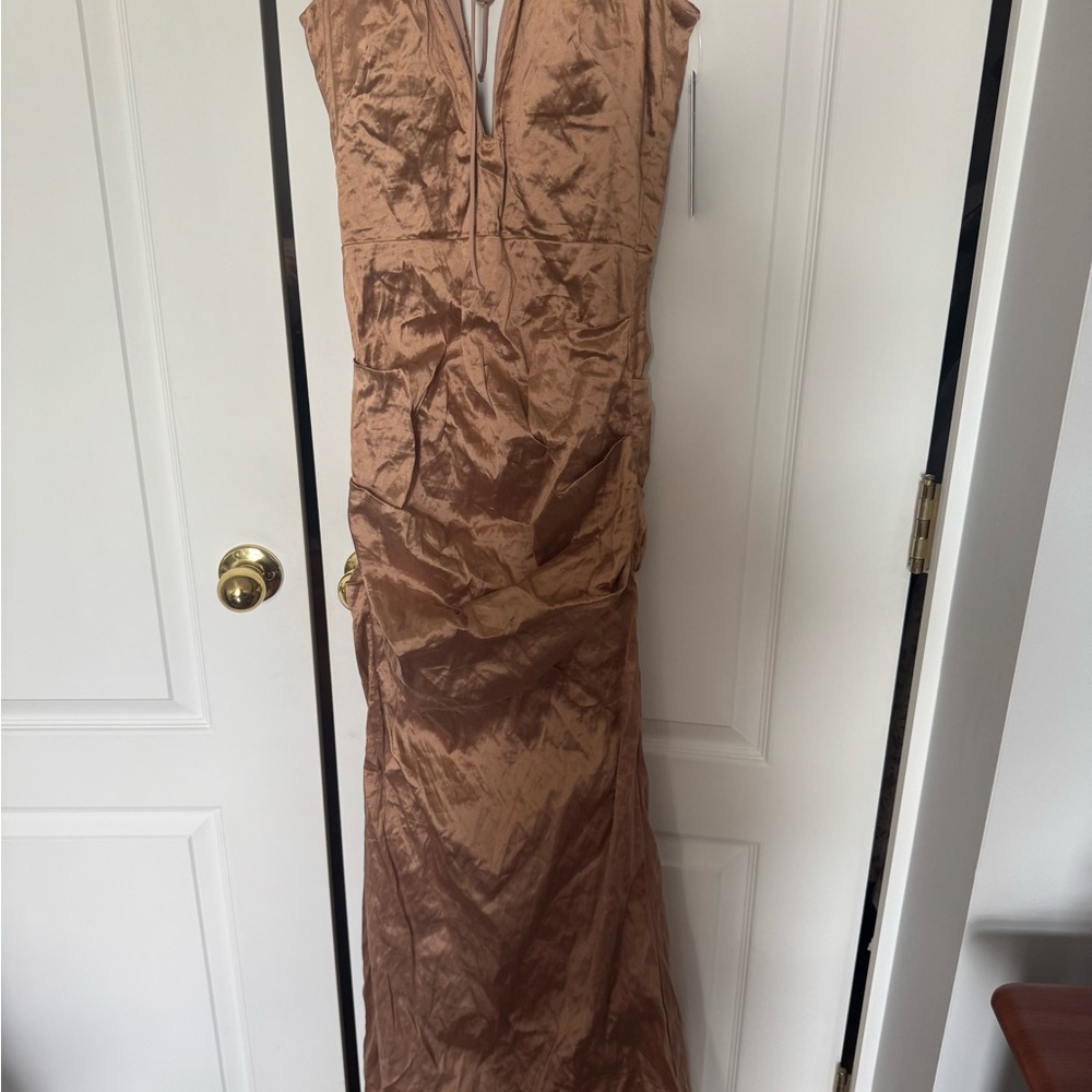 Chic Sleeveless Tan Maxi Dress